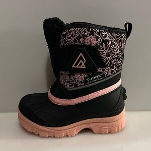 New Girls Ripzone Black Pink Winter Boots - Size 7K